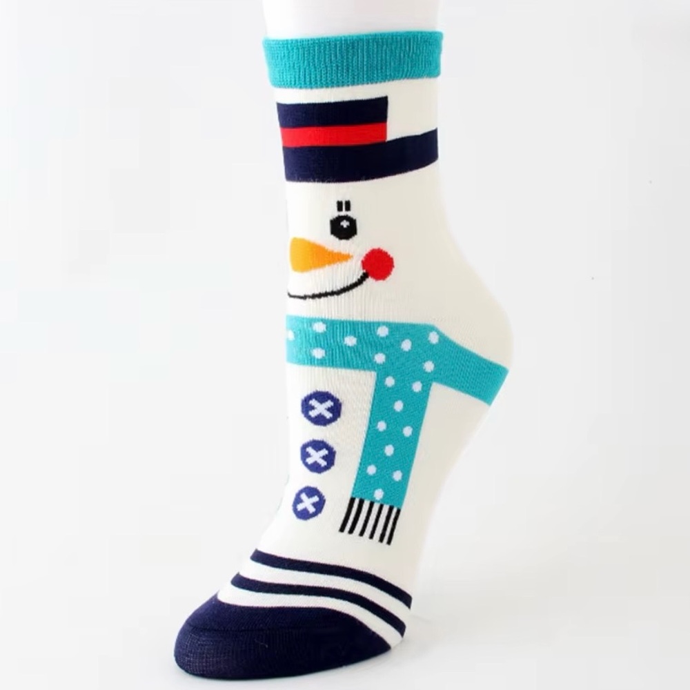 Snowman Patterned white, green and black Socks
